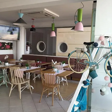 Samaras Отель 3*